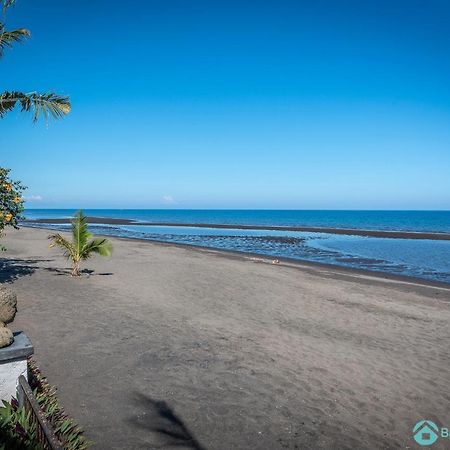Villa Kamboja - Intimate Luxury Lovina Beach Villa Banjar  Екстериор снимка